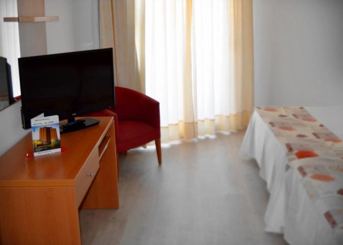 Medsur-Alone Hotel