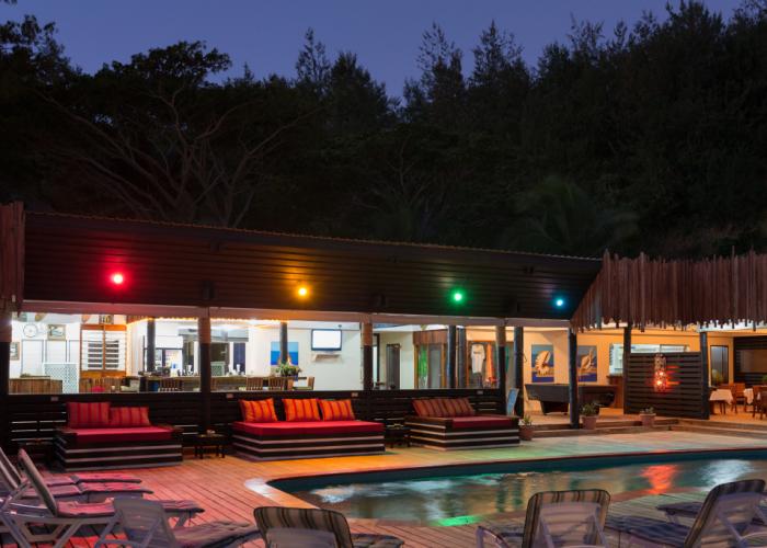 Funky Fish Beach & Surf Resort - Hostel