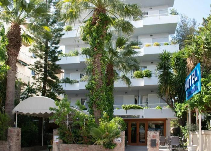 Stefanakis Hotel & Apartments