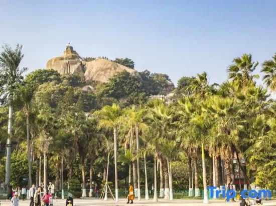 Gulangyu Island WHITE Juyi Holiday Villa (Riguangyan Branch)
