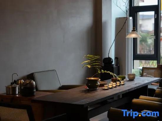 Wuyishan Kelai Like Home Tea House Space