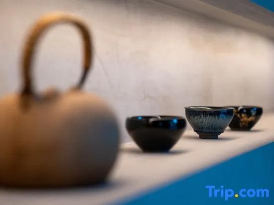 Wuyishan Kelai Like Home Tea House Space
