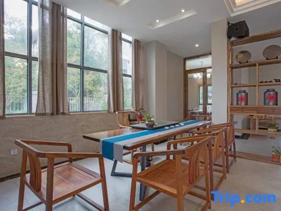Zhihao Homestay