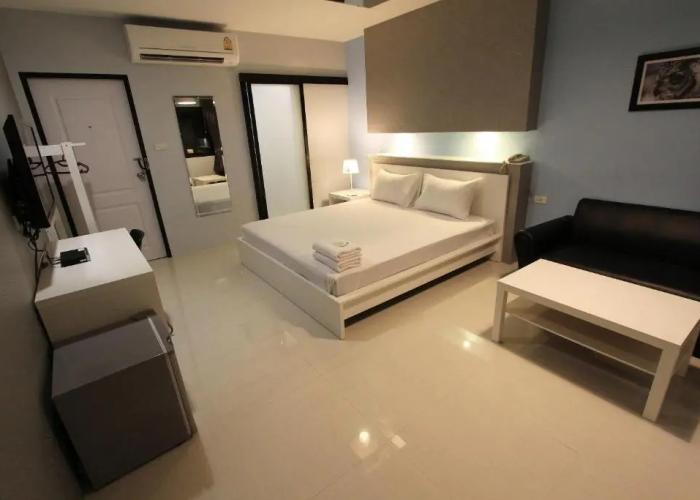 Eazy Motel Bangna