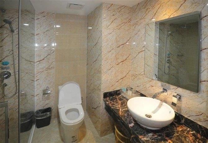 фото Jinyi Hotel