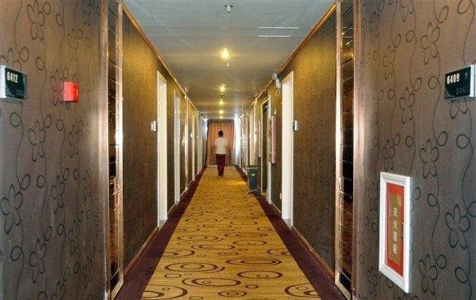 фото Jinyi Hotel