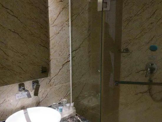 Jinyi Hotel