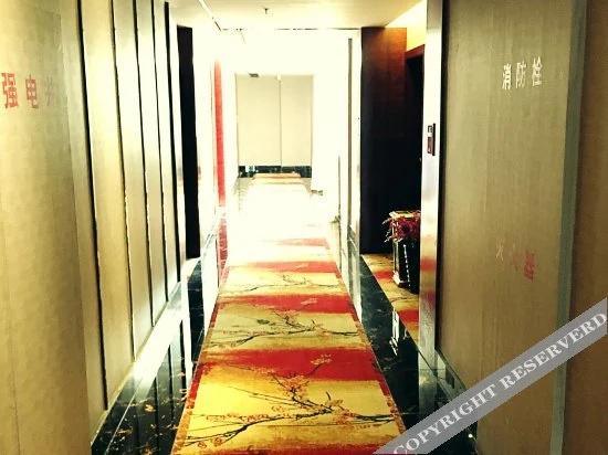 Western Wealth Boutique Hotel