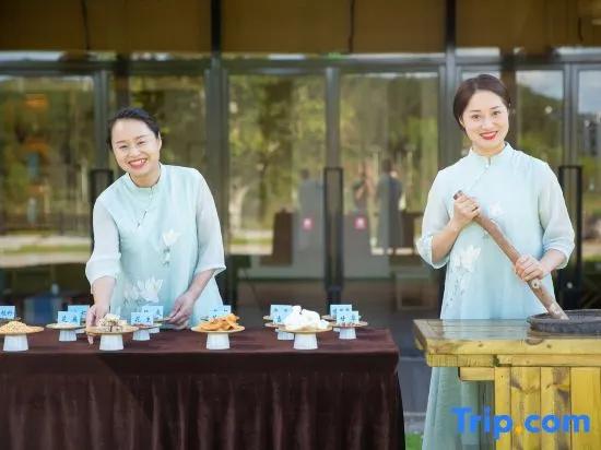 Taining Art Creation Hotel