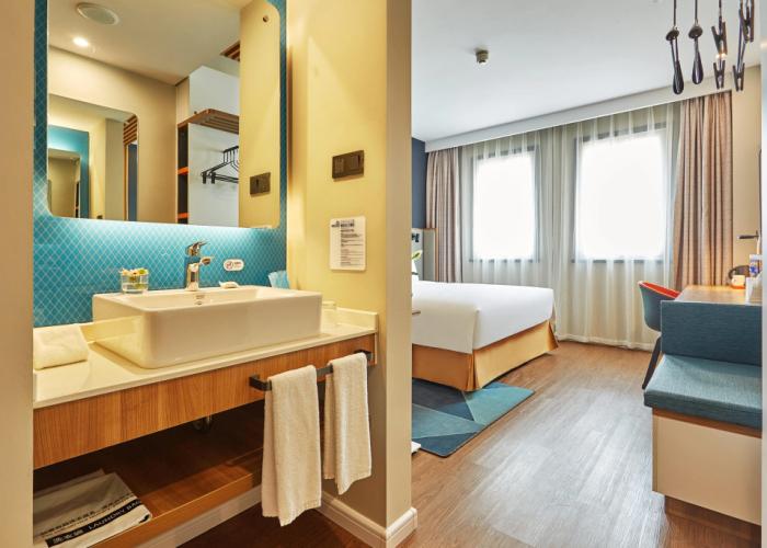 Holiday Inn Express Nanjing Xuanwu Lake by IHG