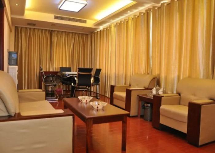 Qiudu Airport Hotel