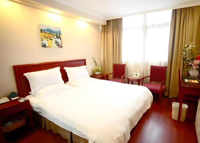 GreenTree Inn Huaian Chuzhou Avenue Zhou Enlai Memorial Hall Hotel