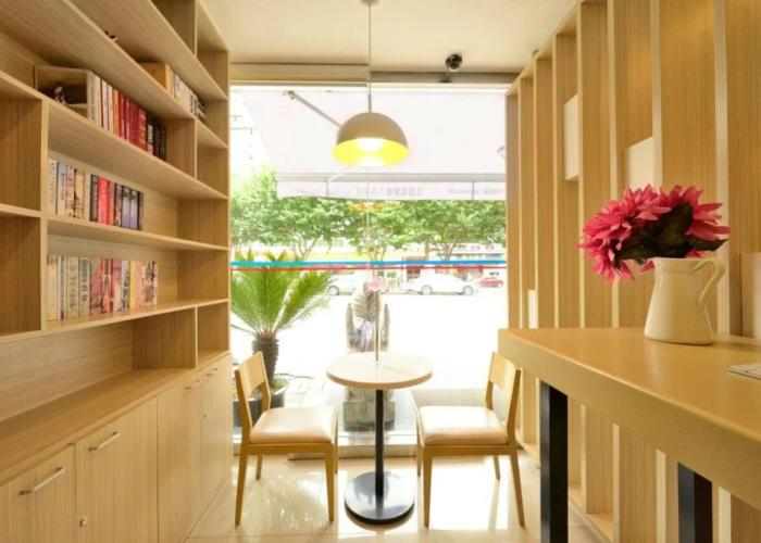 Hanting Hotel Xuyi International Trade Shopping Plaza