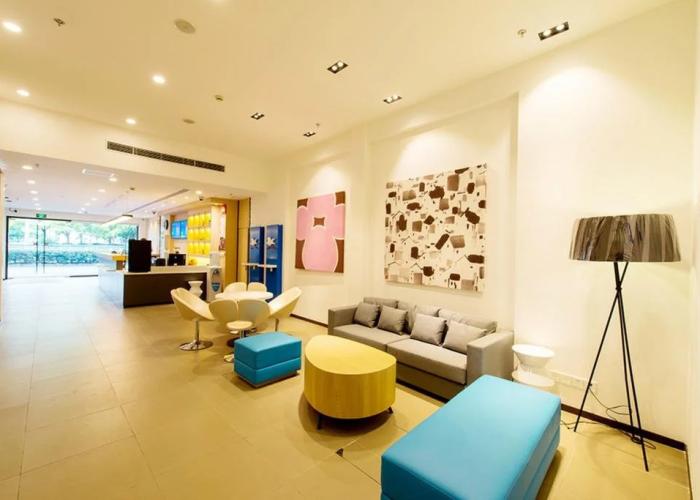 Hanting Hotel Xuyi International Trade Shopping Plaza