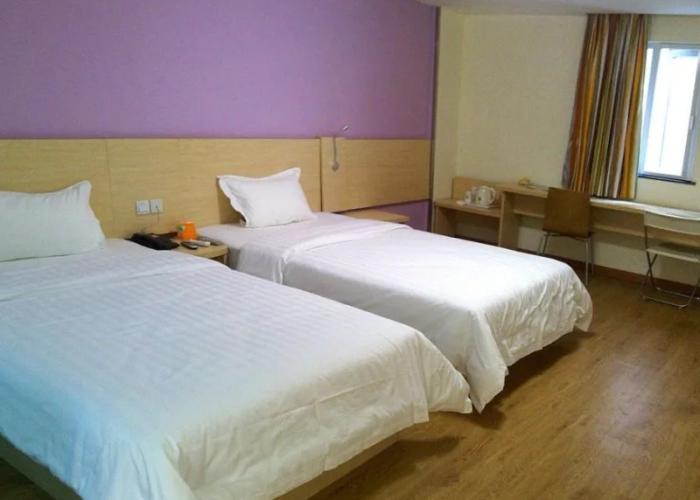 7 Days Inn Suqian Qian Niao Yuan Square Branch