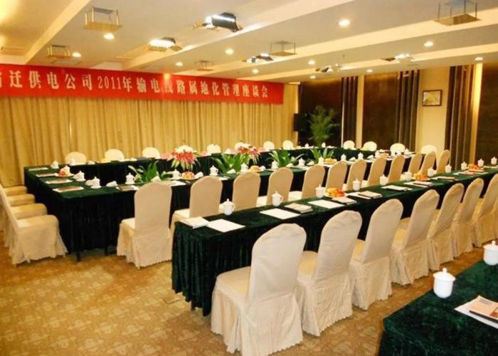 Elegance Hotel