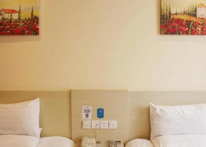 Ji Hotel (Ningbo Yinzhou Wanda)