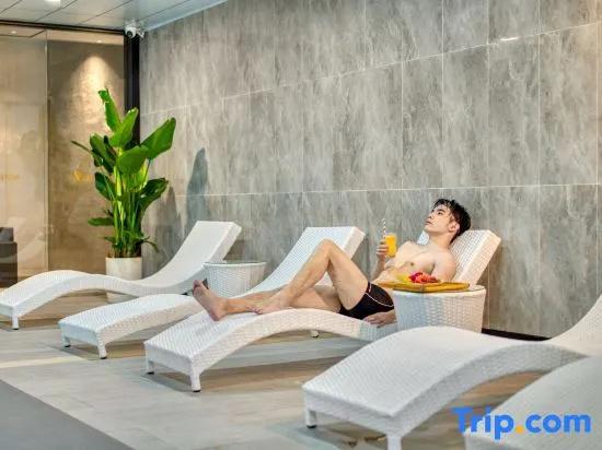 Zhenhe Hotel