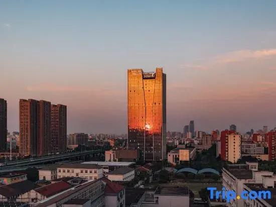 Zhenhe Hotel