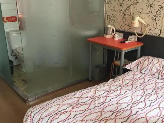 Pod Inn (Ningbo Railway Station, Daqingqiao Metro Station)