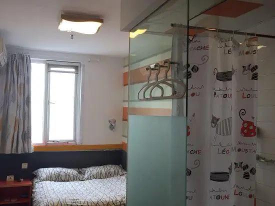 Pod Inn (Ningbo Railway Station, Daqingqiao Metro Station)