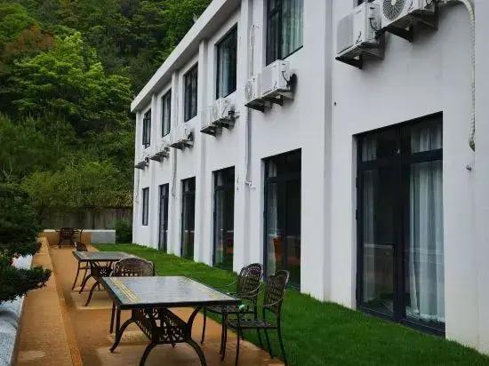 D‘Happy Farm House