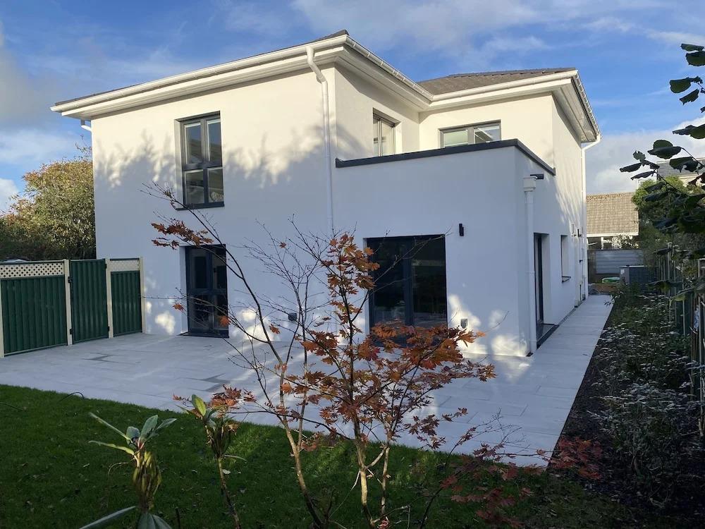 Remarkable 4-bed House in St Minver, Rock