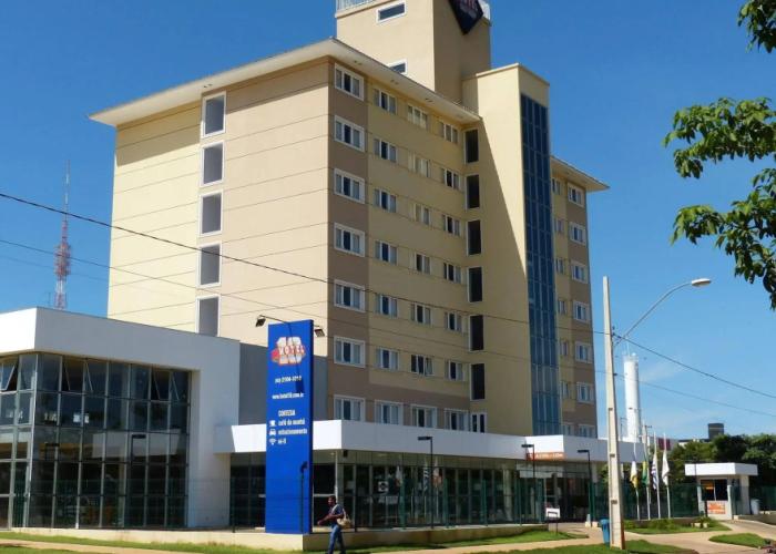 Hotel 10 Palmas