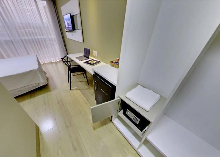 Select Hotel