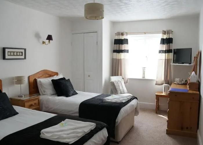 Eyre Court Hotel