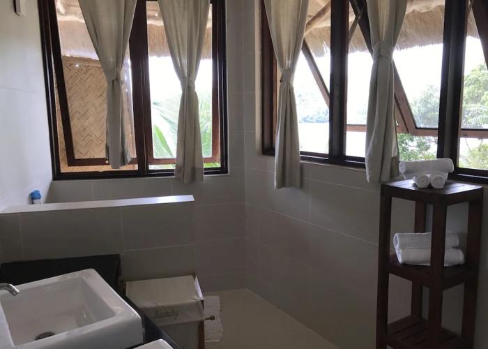 Stunning luxe 220sm villa by the sea entirely private with own pool