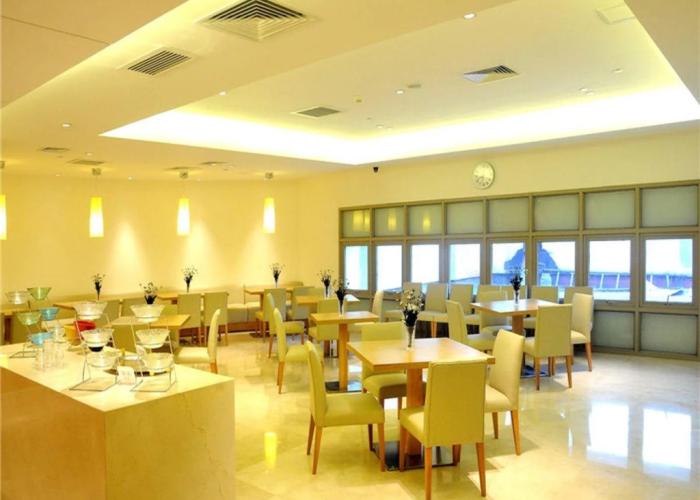 JI Hotel Tianjin Binjiangdao