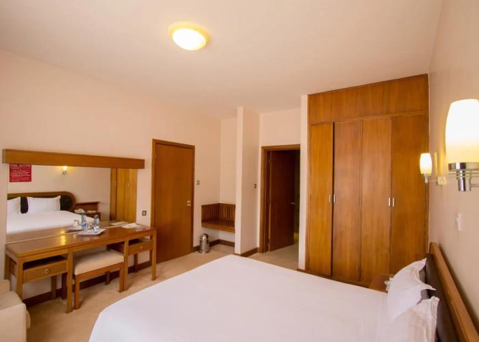 Sirikwa Hotel
