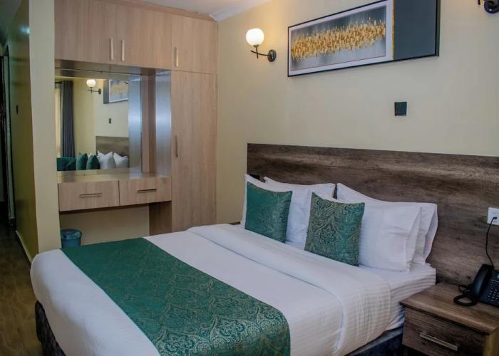 Kolel Hotel and Suites