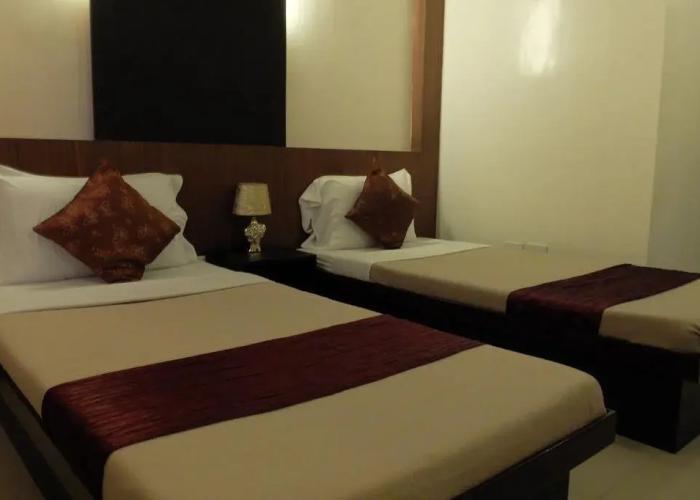 Pacific Palm Suites
