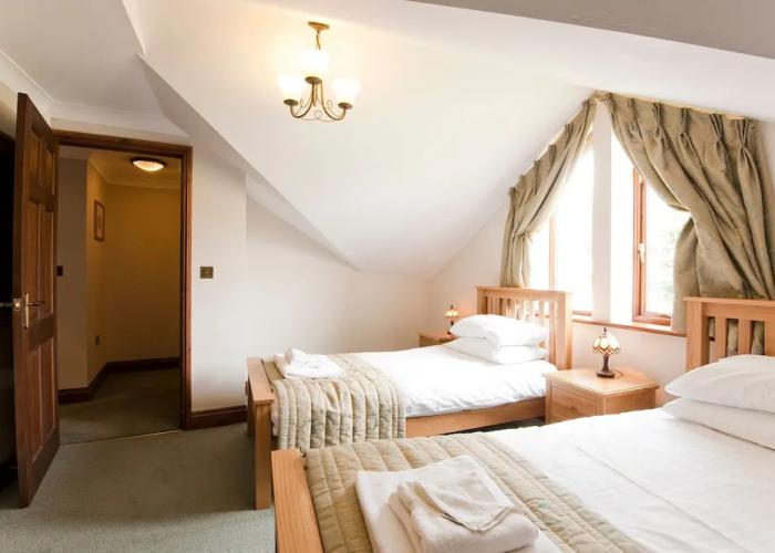 Green Acres Cottages