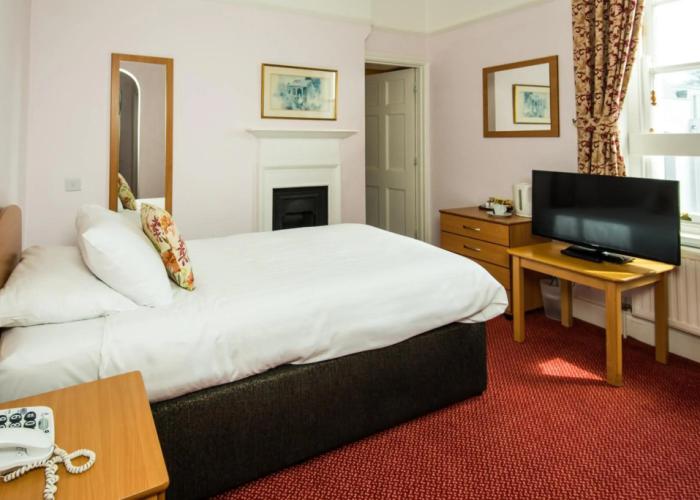 The Cliffden Hotel