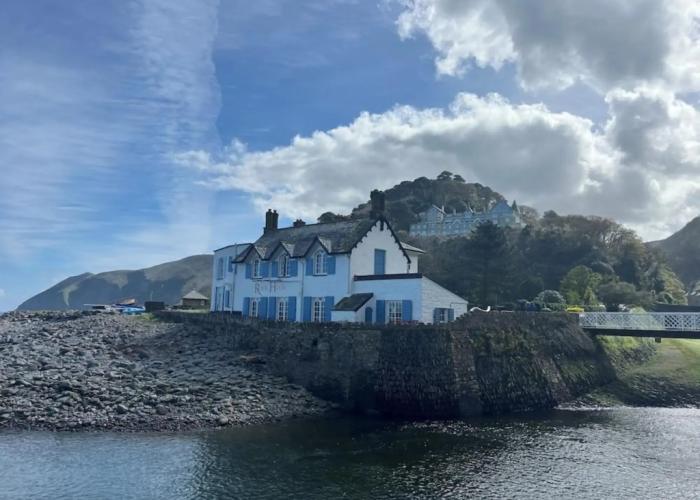Rock House Hotel
