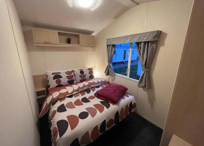 3 Bedroom, 8 Berth, Cosy Static Family Caravan