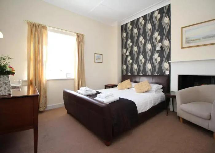 Blue Bell Hotel