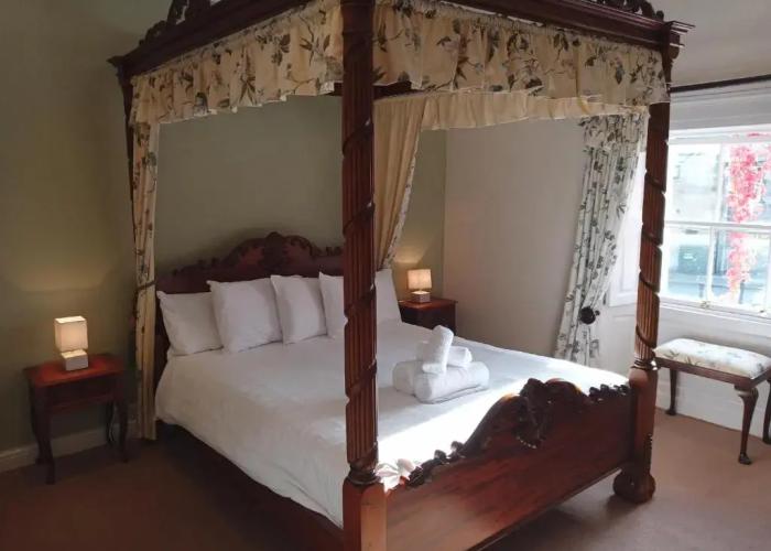 Blue Bell Hotel