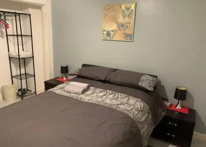 Lovely 2-bed Apartment in Wallasey, Sleeps 4