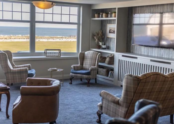 Beach House Hotel