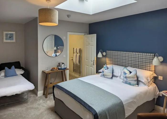 Beach House Hotel