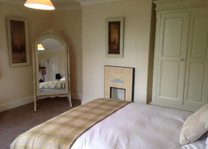 Whitethorn Bed and Breakfast