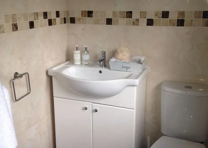 Whitethorn Bed and Breakfast