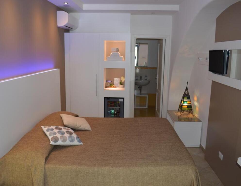 A Alera Room and Breakfast