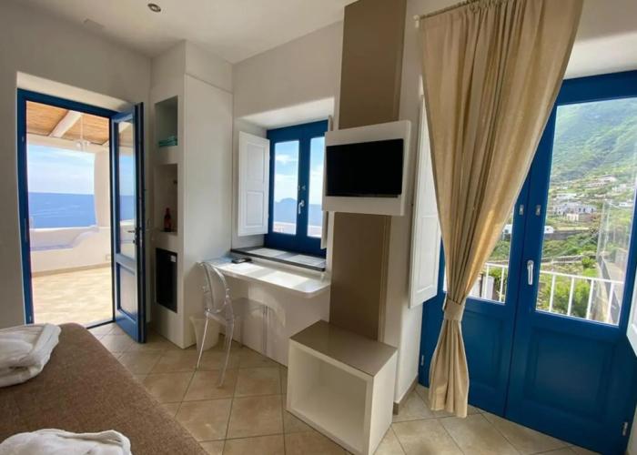 A Alera Room and Breakfast