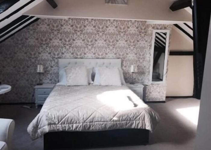 Coach House Hotel