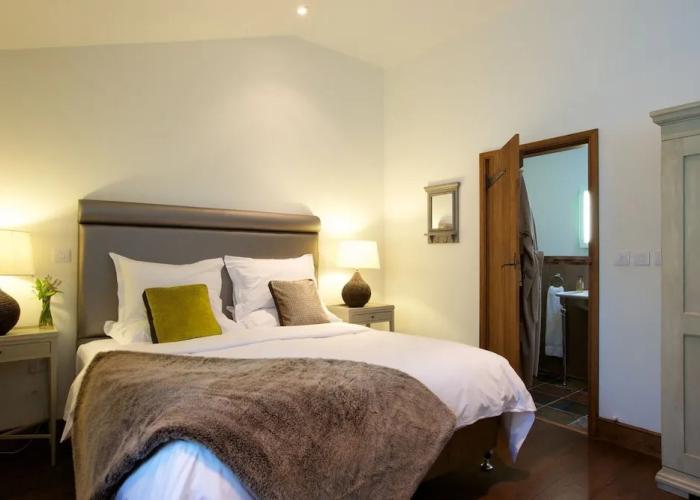Eckington Manor